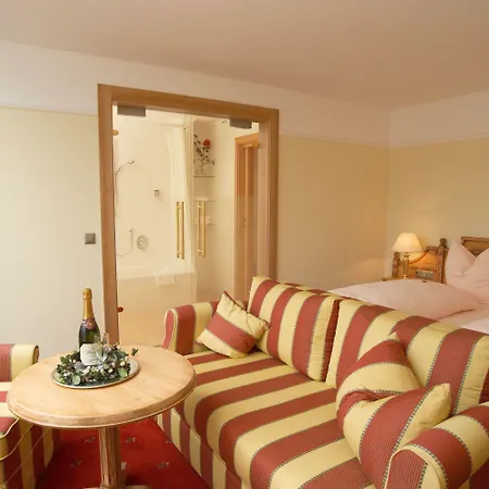 Schlosskrone Hotell