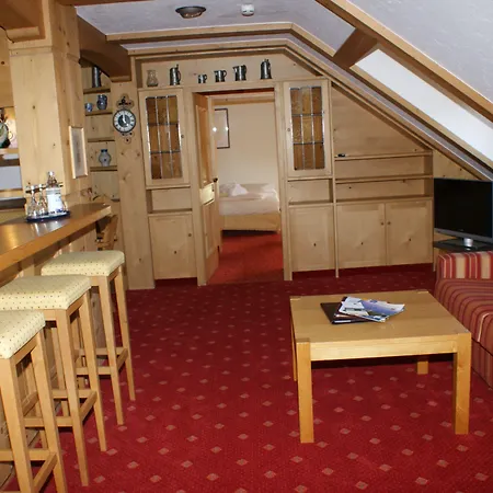 Hotell Schlosskrone 4*
