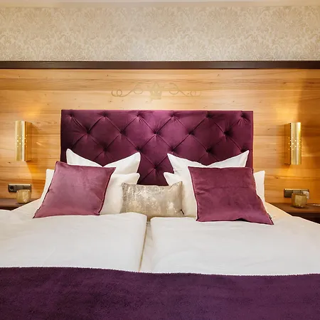 Schlosskrone Szálloda 4*