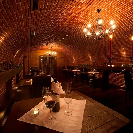 Hotel Schlosskrone 4*