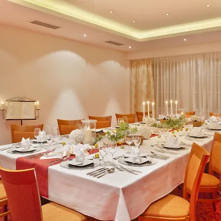 Schlosskrone Hotel 4*