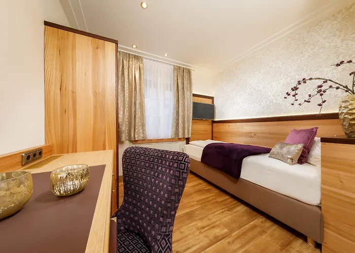 Hotel Schlosskrone 4*